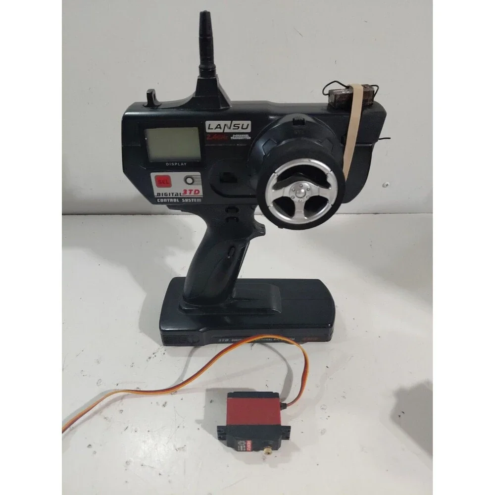 Redcat Racing Radio Control (R/C) Ground Pounder 4x4x4 Monster Truck Roller
